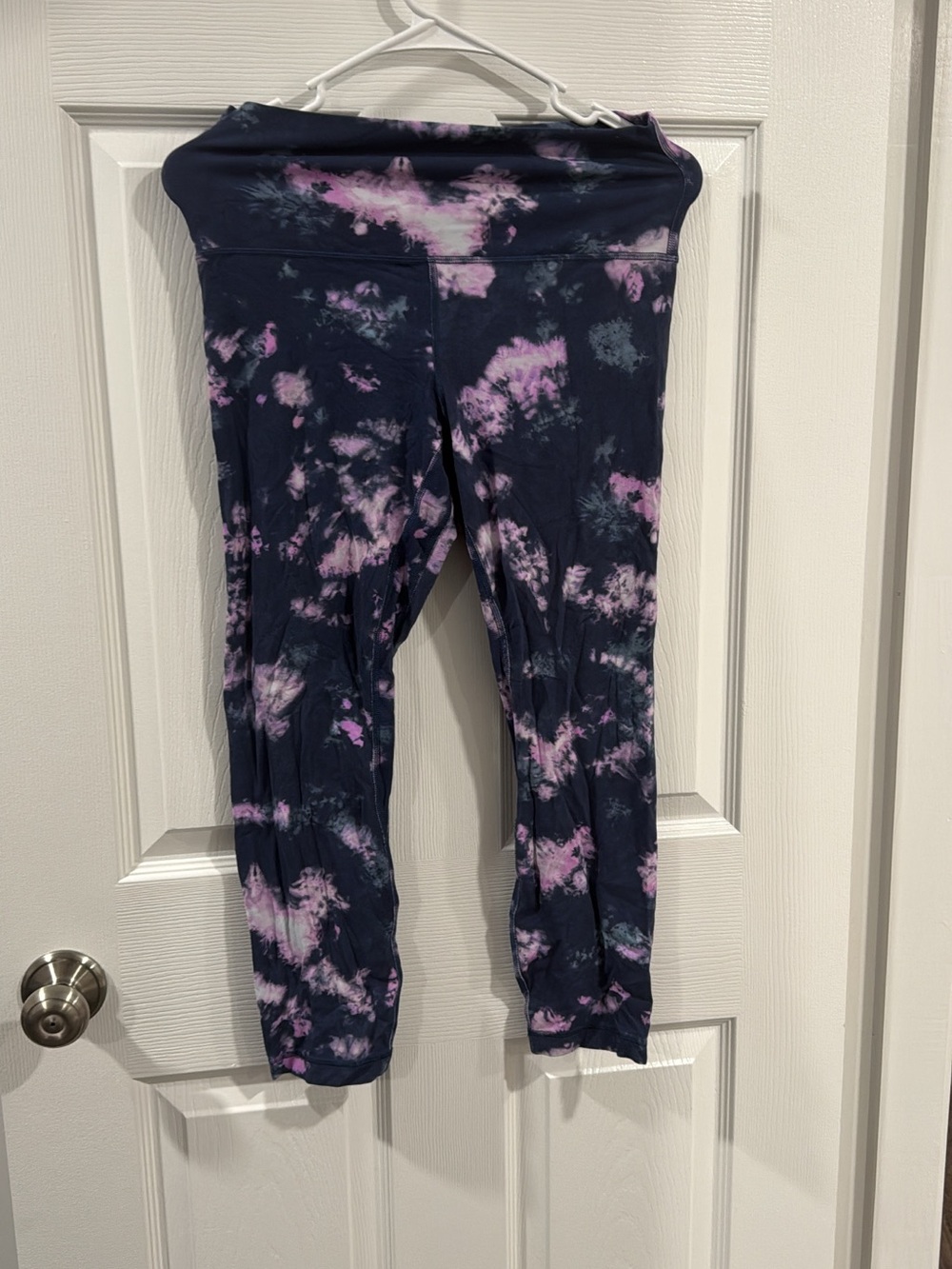 lululemon athletica Navy & Pink Tie-Dye Capri Leggings